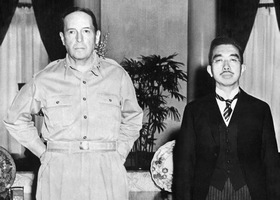 Hirohito meets MacArthur