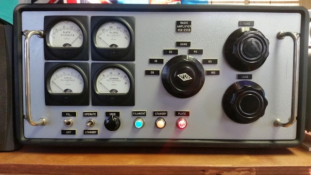 4CX250B_front_sm.jpg