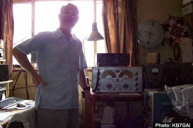 6 Scott, KB7JAQ Hamshack.jpg 6 Scott, KB7JAQ Hamshack.jpg