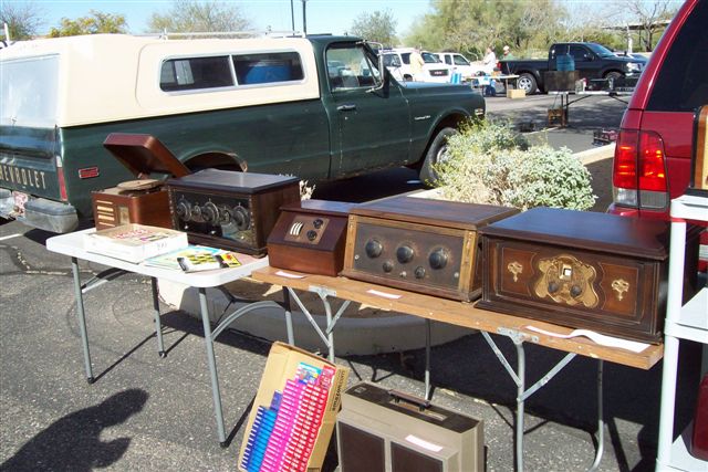 More Vintage Radio Sets