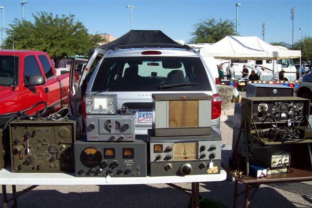 014 Unk. Vintage  & Military.jpg